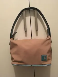 バリーの小型ハンドバッグ