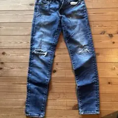 ユニクロダメージ加工ダークブルースキニーデニム28インチ