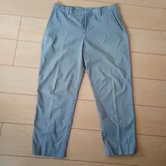 グレー アンクルパンツ　UNIQLO