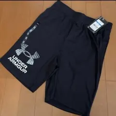 UNDER ARMOUR 黒 パンツ　YXL160サイズ