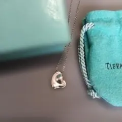 Tiffany & Co. ハート型ペンダントネックレス