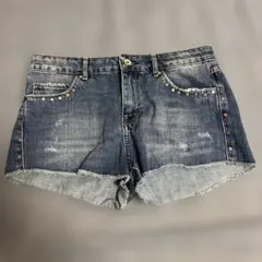 ざ*す様 ZARA TRF スタッズ ダメージ デニムショートパンツカットオフのサムネイル