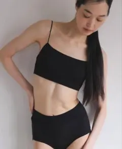 プウアボーテ peu a beauteウエストニッパー Mサイズ ブラック 美品