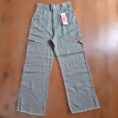 【新品タグ付】clear サイドカット　ダメージデニムパンツ　カーキ色　Mサイズ