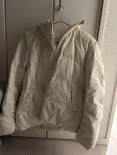 UNIQLO 白いダウンジャケット S 440950