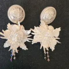 イヤリング　お花　キラキラ　COPAN 百貨店