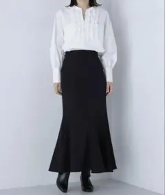 新品タグ付き　ナチュラルビューティーベーシック　ヘム切替マーメイドスカート