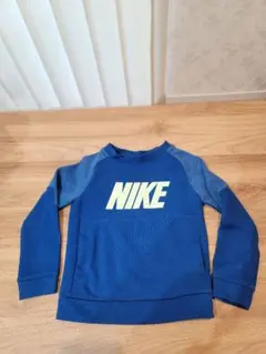 NIKE 青 トレーナー 2Tサイズ