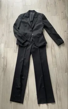 【美品】The Suit Company 黒パンツスーツ シングルボタン JJ