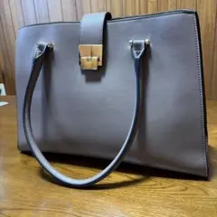 ハンドバック　濃ベージュ