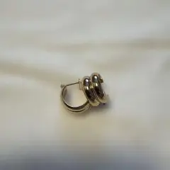 ゴールドフープピアス