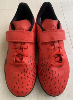 adidas サッカー トレーニングシューズ　【22.5cm】