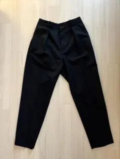 【最終価格】【春夏】MARKAWARE ペグトップトラウザーズ　黒　1のサムネイル