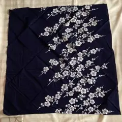花柄 紺色 風呂敷　綿100%