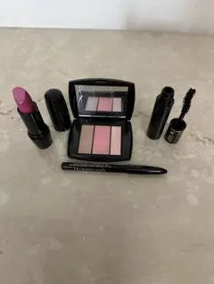 Lancome 口紅、ブラッシュ パレット 他のサムネイル