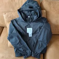 新品未使用)はっ水！折り畳みOK！ナイロンジャケット130cm！定価3278円