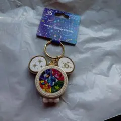 【新品未使用】ディズニー キーチェーン キーホルダー 光るキーチェーン