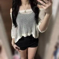 アイボリー 透かし編み オフショルダー ニット