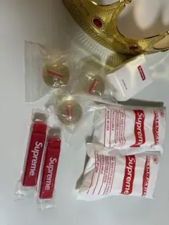 Supreme 三角形灰皿 ホワイト - メルカリ