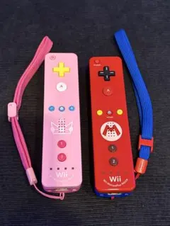 Wiiリモコンプラス 2個 WiiUコントローラー マリオ　ピーチ ハンドル