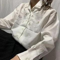 レトロ　美品　豪華　花　刺繍　白　オーバーサイズ　柄シャツ　ブラウス
