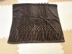 2026年最新】フェンディ バスタオルの人気アイテム - メルカリ