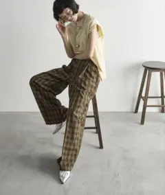 【新品タグ付】 THE YOn チェックタックワイドパンツ