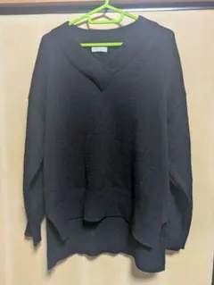 earth music&ecology ブラック Vネック セーター