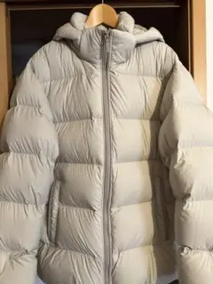 ユニクロ　パウダーソフトダウンジャケット　美品