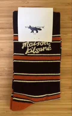 【新品未使用】MAISON KITSUNE メゾンキツネ ボーダー ソックスのサムネイル