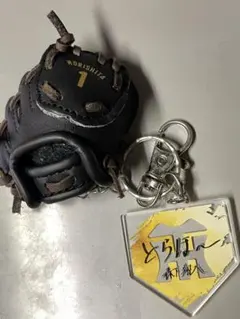 新品 阪神タイガース 森下翔太 勝利時限定 シークレットグラブ型