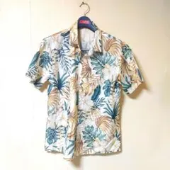 SHEIN ボタニカル柄 アロハシャツ 半袖のサムネイル
