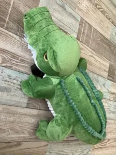 ワニ型ぬいぐるみ リュック　新品