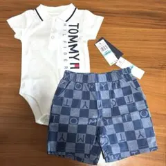 TOMMY HILFIGER ポロシャツ風ロンパース パンツセットのサムネイル