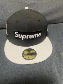 supreme 2-Tone Box Logo New Era®