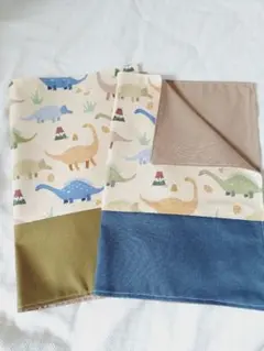 SALE ハンドメイド☆恐竜柄 ランチマット2枚セット