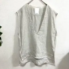 SHENERY リネン Vネックジレ フリンジ 生成り Fのサムネイル