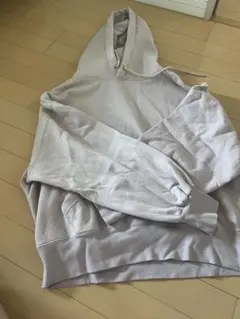 薄ピンクパーカー 長袖