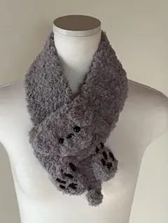 クマデザインのフワフワマフラー