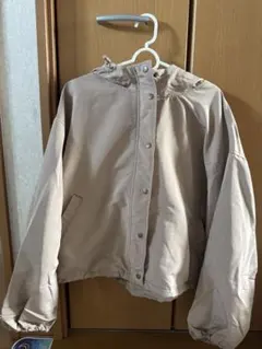 ベージュ パーカー ライナー フード