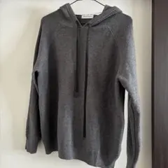 オッズオンコンプレックスグレー フード付きニットセーター