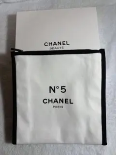 CHANEL シャネル ノベルティ キャンパススクエア ポーチ