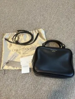 美品★『CHRISTIAN VILLA』スムースレザースクエア2WAY BAG黒のサムネイル