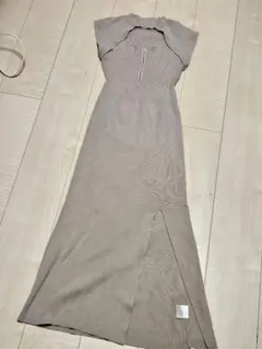 【フリーサイズ】リップサービス　ニットワンピース　ベージュ　ドレス