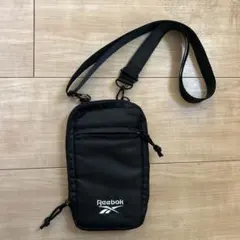 Reebok ブラック スマホショルダーバッグ