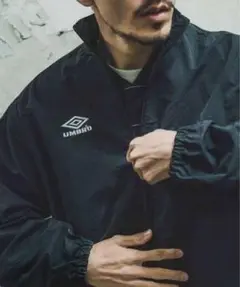 ナイロントラックジャケット