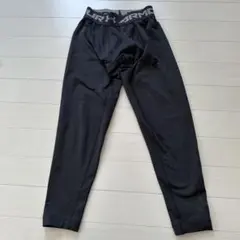 Under Armour インナータイツ 黒　キッズ　140 YMD