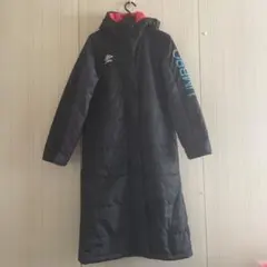 umbro ベンチコート 黒/濃いピンク　フード付き