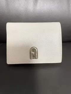 FURLA 二つ折り財布　PERLA-e 美品