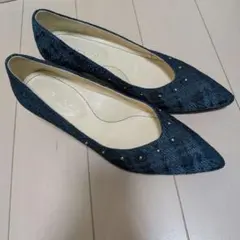 美品♪REGAL パンプス 23.5cm ネイビー 刺繍 スタッズのサムネイル